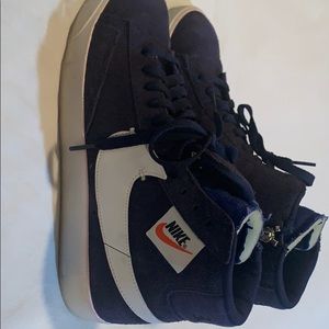 Nike blazer tennis shoes